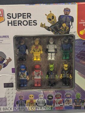 open box BLOCK TECH "SUPER HEROES & VILLIANS " 8 FIGURES
